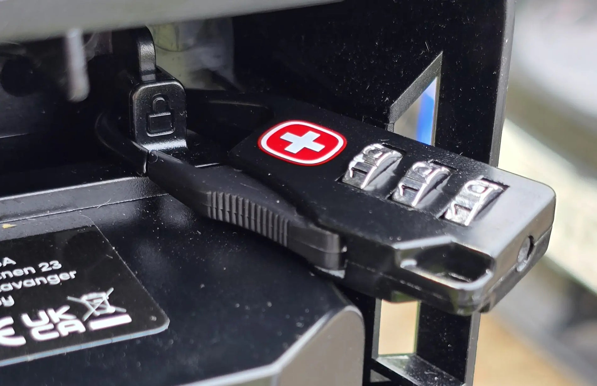 Sicher & Schlau Laden: Warum Easee Wallboxen vor Diebstahl geschützt werden können